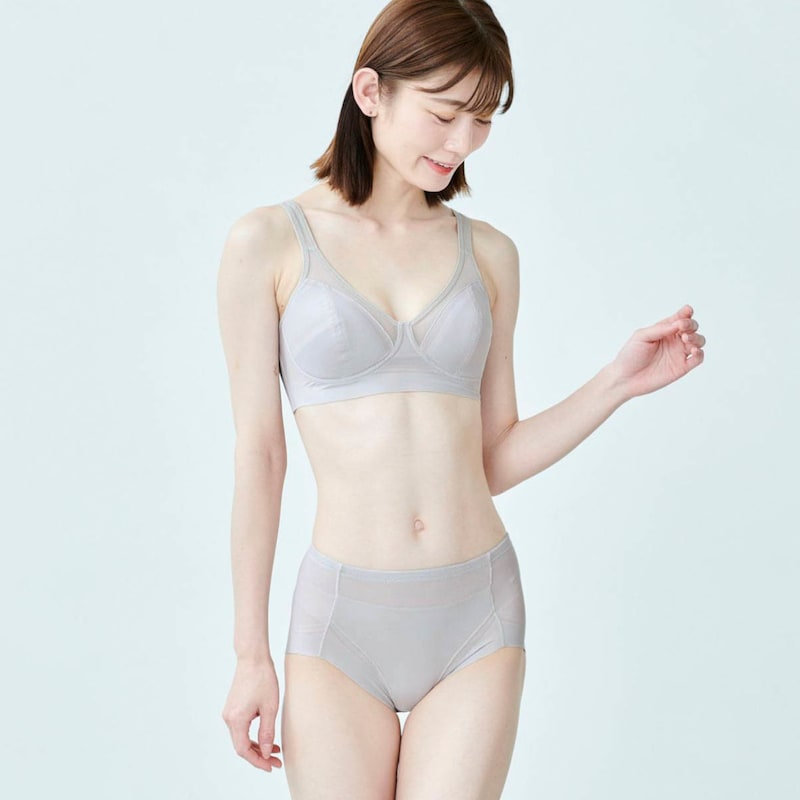 ※別売りのショーツとのセット着用例