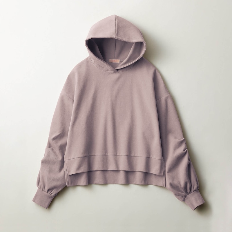 ピンクグレージュ
