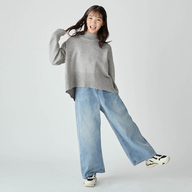 杢グレー／モデル身長147cm・J-S(150～160)サイズ着用