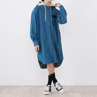 ブルー／モデル身長141cm・J-XXS(135～145)サイズ着用