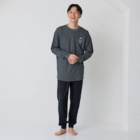 モデル身長182cm・L