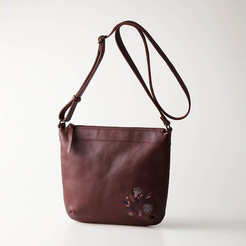刺繍本革ショルダーバッグ［日本製］（mini labo×ダコタ／Dakota）／英国ののどかな庭 「ミニラボ」