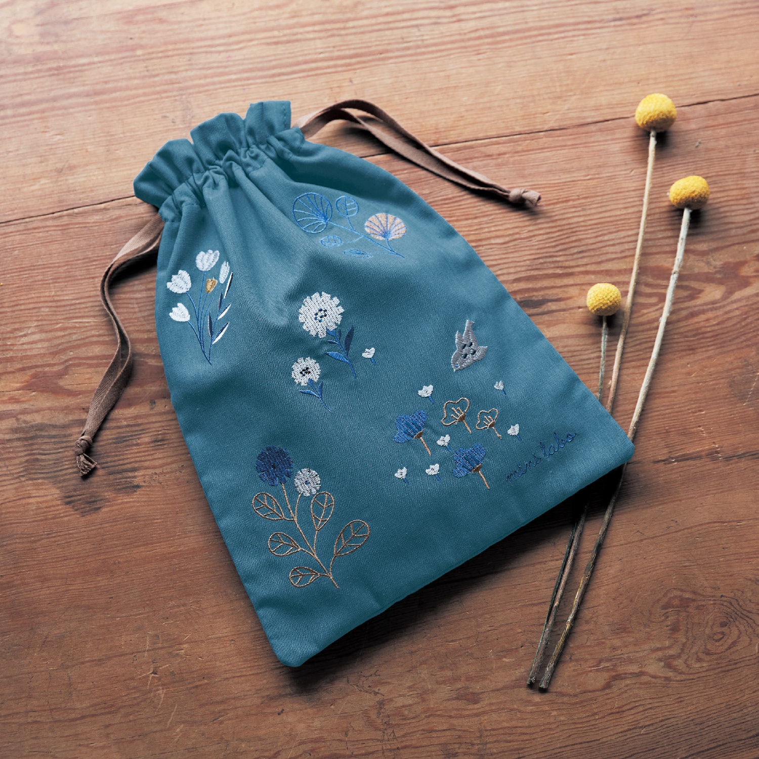 【ミニラボ/mini labo】刺繍がかわいい巾着袋 「ミニラボ」画像