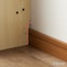巾木除けがあるので壁面にぴったり設置できます。