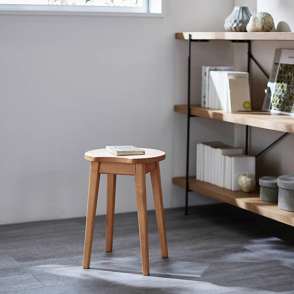 温もりを感じる天然木のスツール(BELLE MAISON DAYS)｜通販の