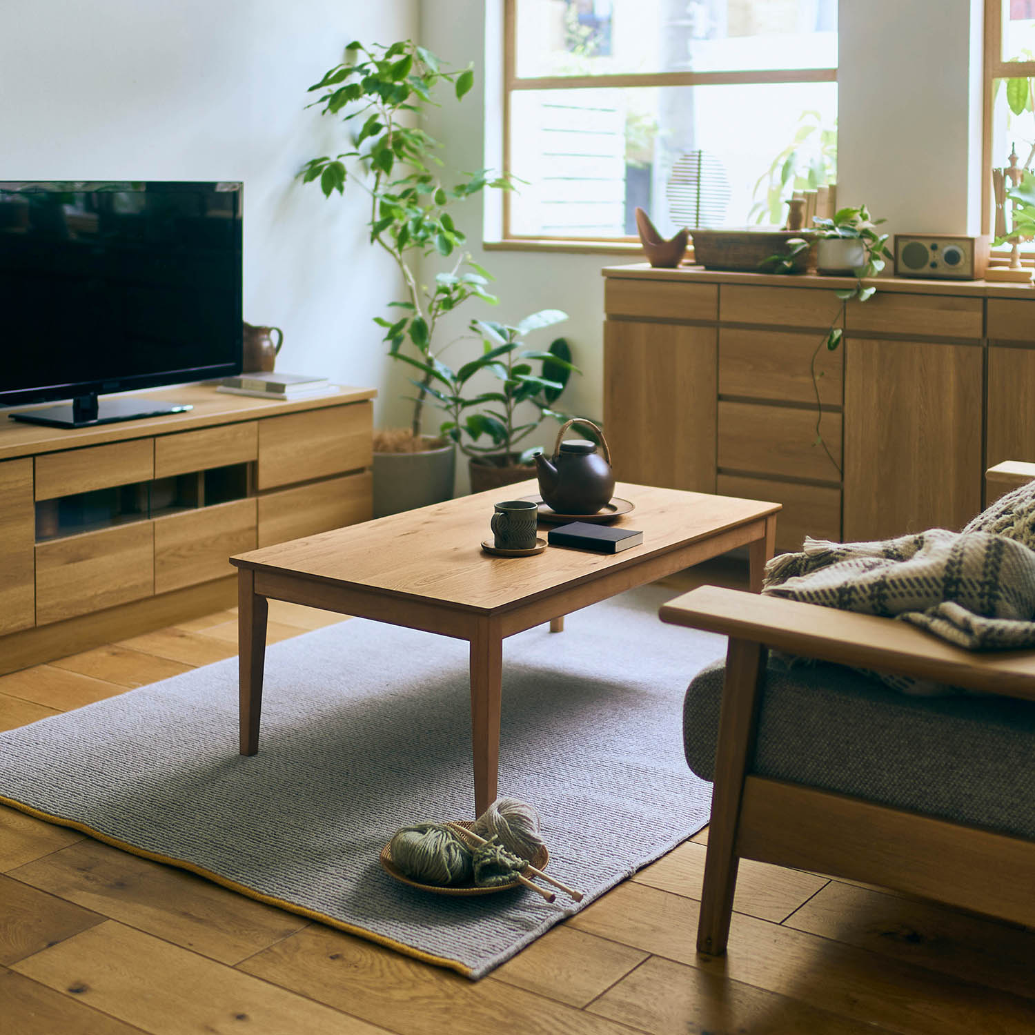 節ありオーク材の薄型こたつテーブル <幅75/105/120/150cm> 節ありオーク材の薄型こたつテーブル <幅75/105/120/150cm>