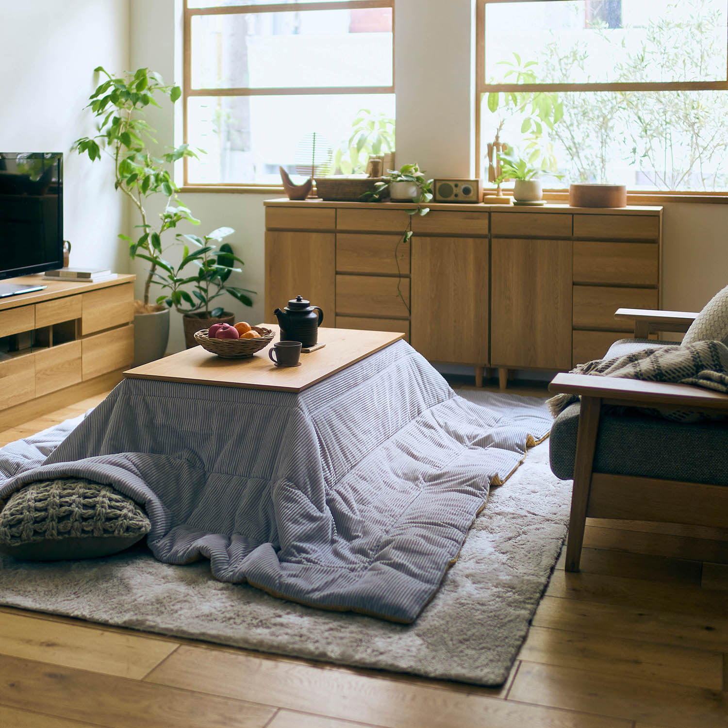 節ありオーク材の薄型こたつテーブル <幅75/105/120/150cm> 節ありオーク材の薄型こたつテーブル <幅75/105/120/150cm>