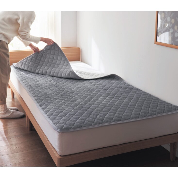 吸湿発熱プラス・あったかマイクロファイバーの取り換え簡単！置くだけ敷きパッド ＜シングル／ダブル＞