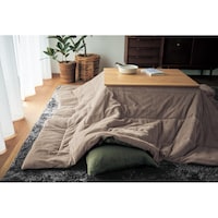ベージュ×カーキ／正方形　※天板サイズ約75×60cmのこたつを使用