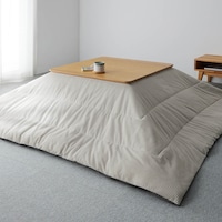 アイボリー×チャコール／正方形　※天板サイズ約75×75cmのこたつを使用