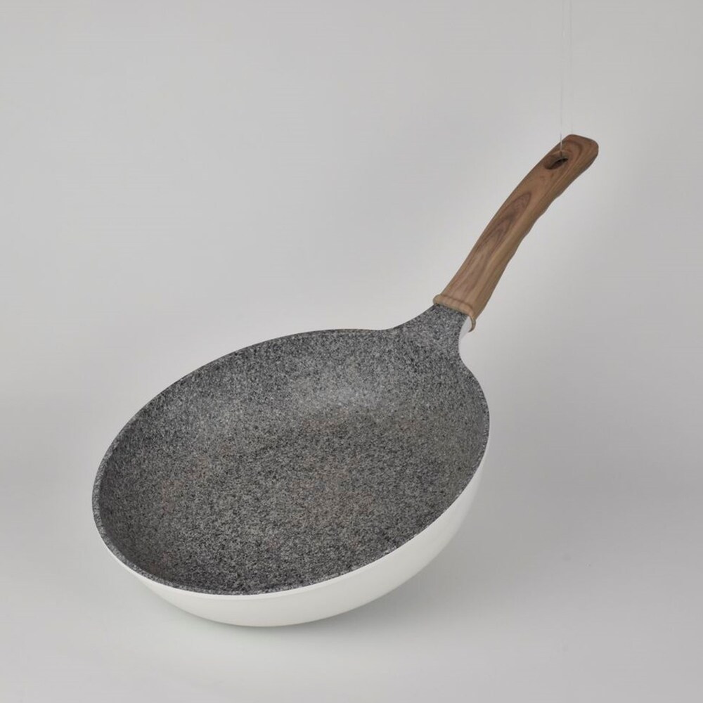 28cm