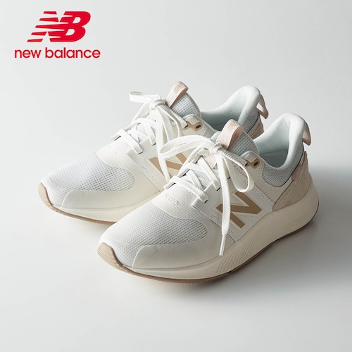 UA900スニーカー