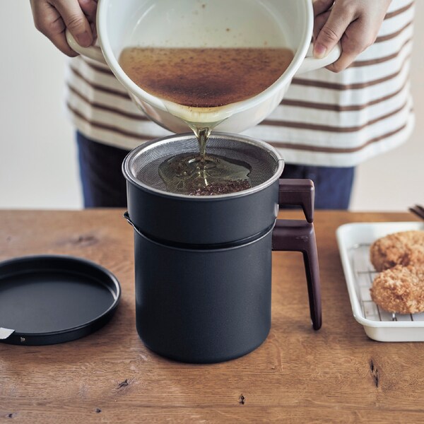 【ベルメゾン】【コスパ+時短使い比べセットタイプ登場!】 一気に800mlこせる大容量フッ素加工オイルポット[日本製]