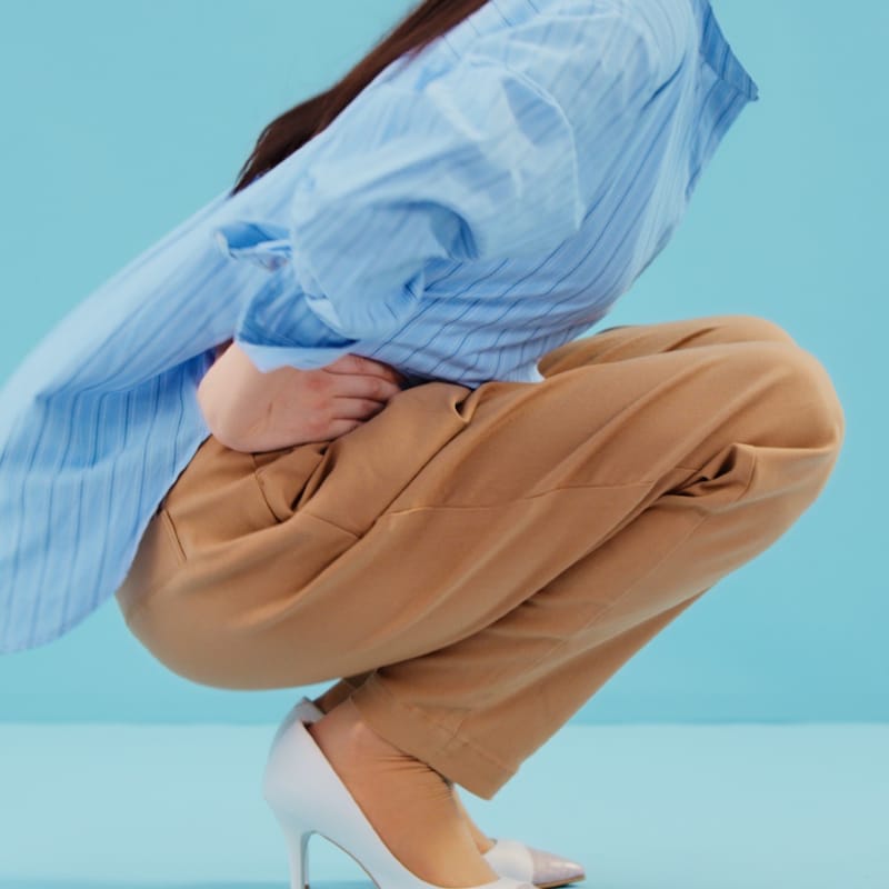 しゃがんでも生地がつっぱりにくい