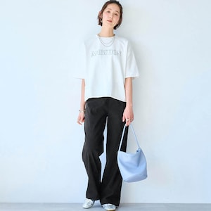 モデル身長168cm／M・股下70cm ※写真は撮影用のため股下+6cmになります。ブラック着用