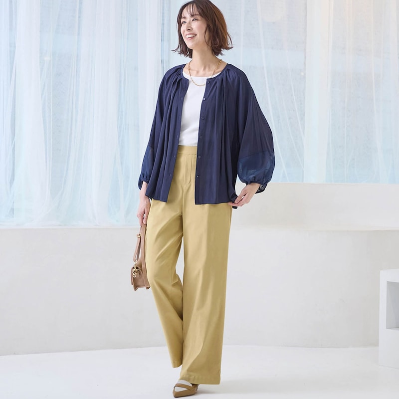 モデル身長169cm／M・股下70cm ※写真は撮影用のため股下+6cmになります。