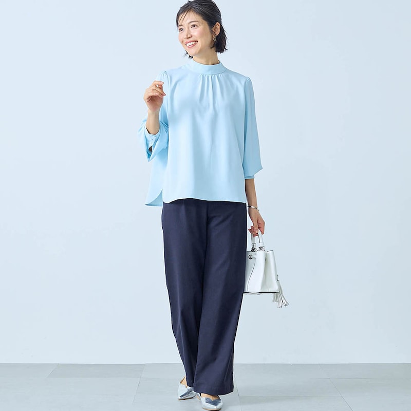 モデル身長168cm／M・股下70cm ※写真は撮影用のため股下+6cmになります。