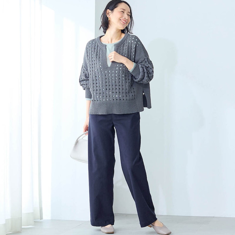 モデル身長168cm／M・股下70cm ※写真は撮影用のため股下+6cmになります。