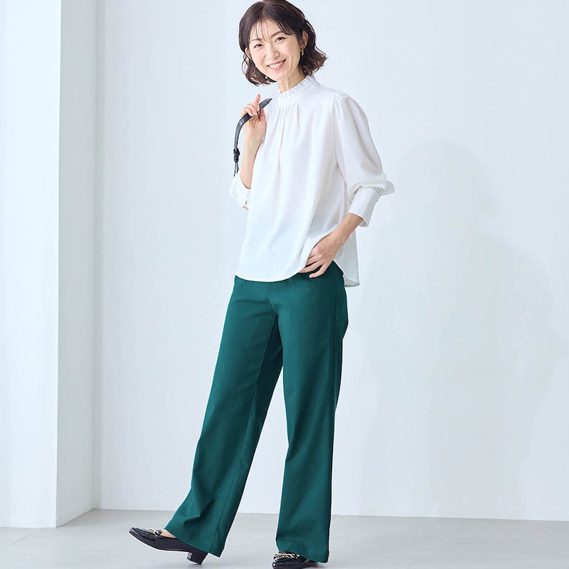 モデル身長167cm／M・股下70cm ※写真は撮影用のため股下+6cmになります。