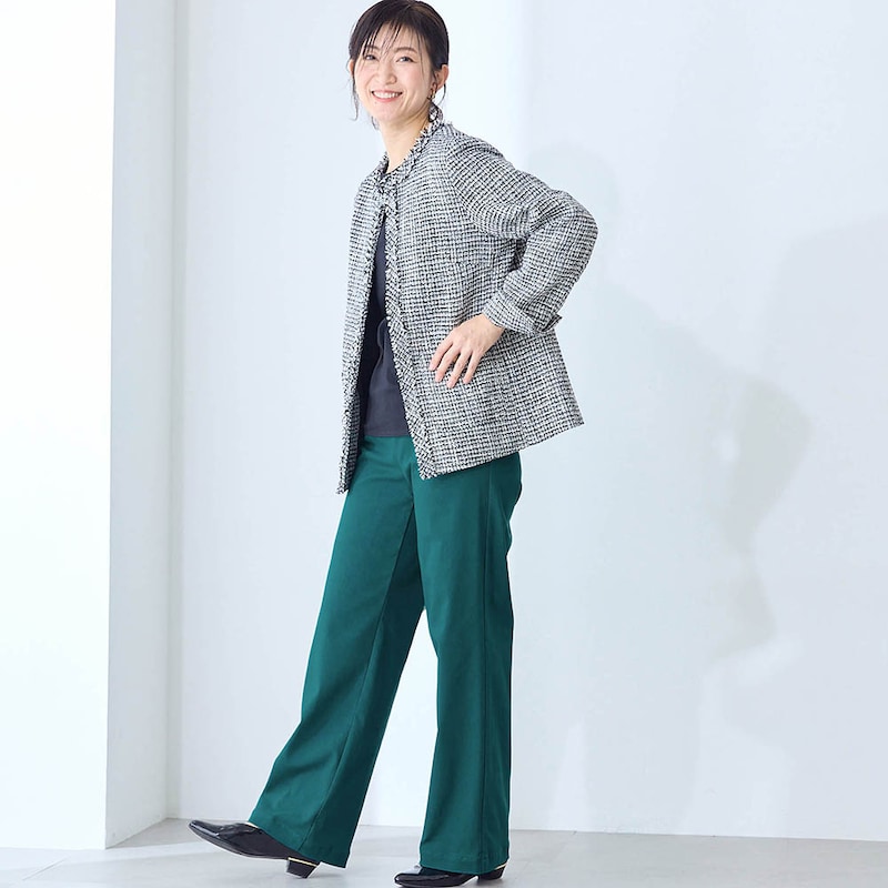 モデル身長167cm／M・股下70cm ※写真は撮影用のため股下+6cmになります。