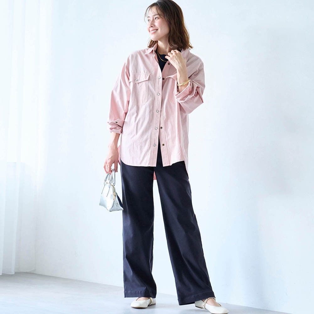 モデル身長168cm／M・股下70cm ※写真は撮影用のため股下+6cmになります。ネイビー着用