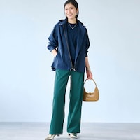 モデル身長168cm／M・股下70cm ※写真は撮影用のため股下+6cmになります。グリーン着用