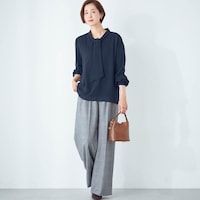モデル身長168cm／M　＜ネイビー＞
