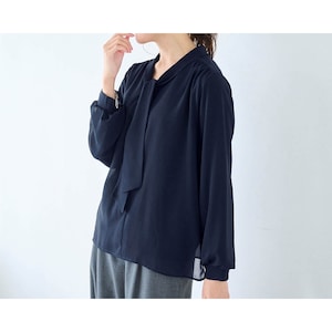 モデル身長170cm／M　＜ネイビー＞