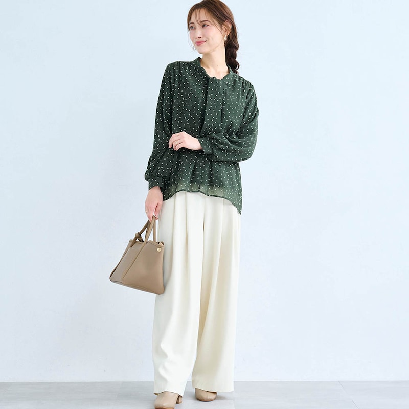 モデル身長168cm／M　＜ダークグリーン系小紋＞