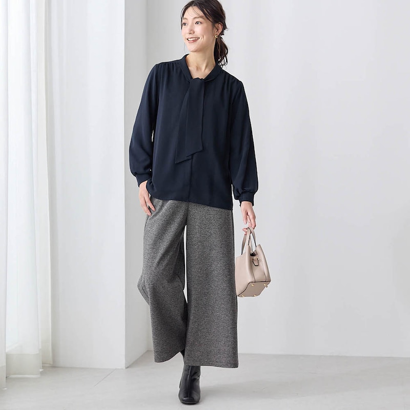 モデル身長170cm／M　＜ネイビー＞
