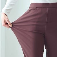 ハイストレッチ性でどんな動きにもフィット