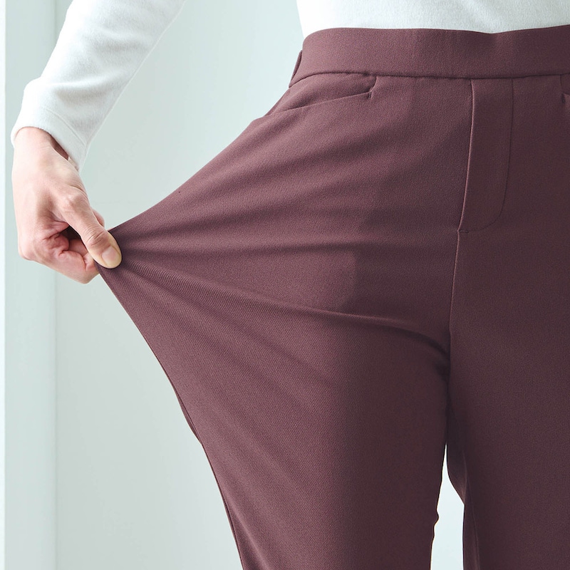 ハイストレッチ性でどんな動きにもフィット