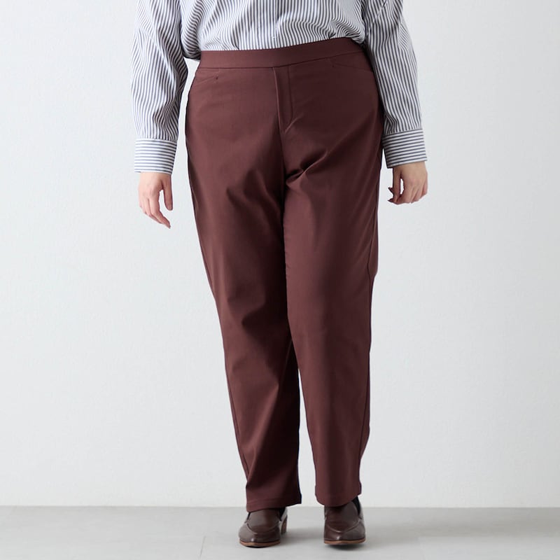 モデル身長168cm／4L・股下72cm