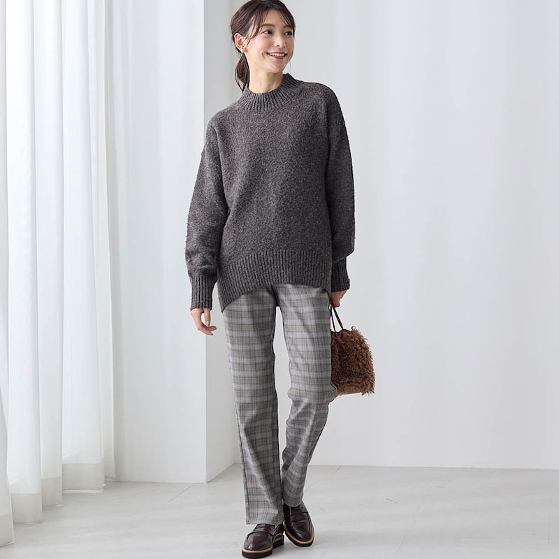 モデル身長170cm／M・股下72cm ※写真は撮影用のため股下+6cmになります。
