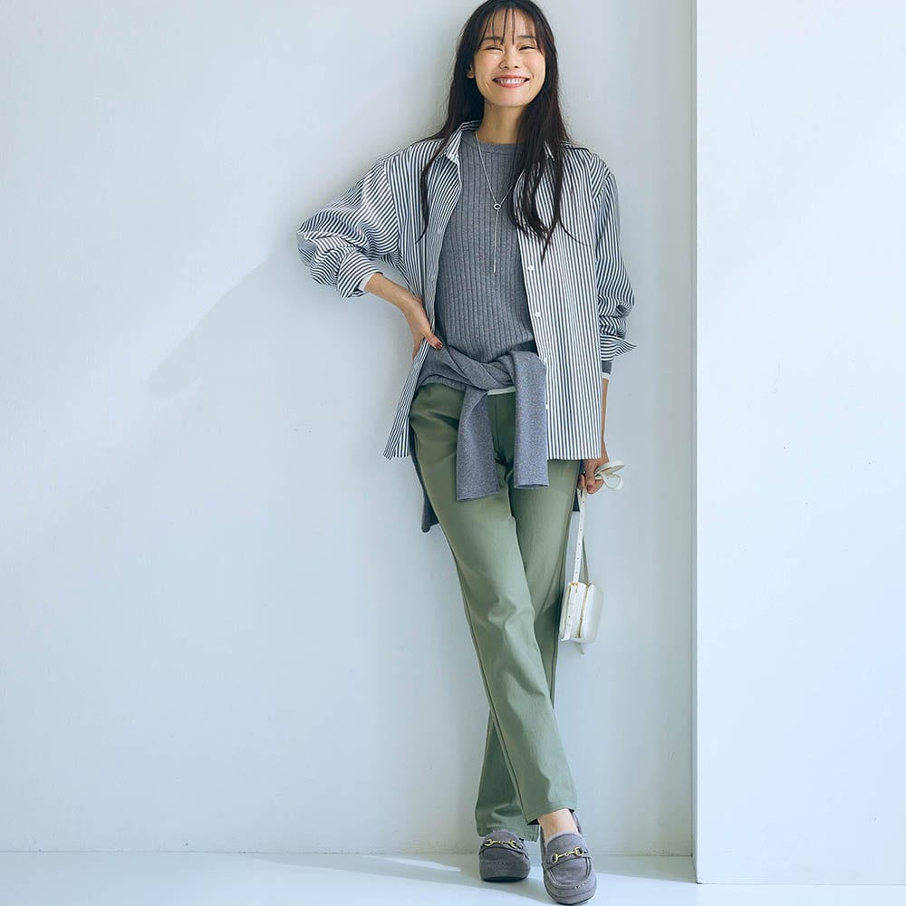 モデル身長170cm／M・股下72cm ※写真は撮影用のため股下+6cmになります。
