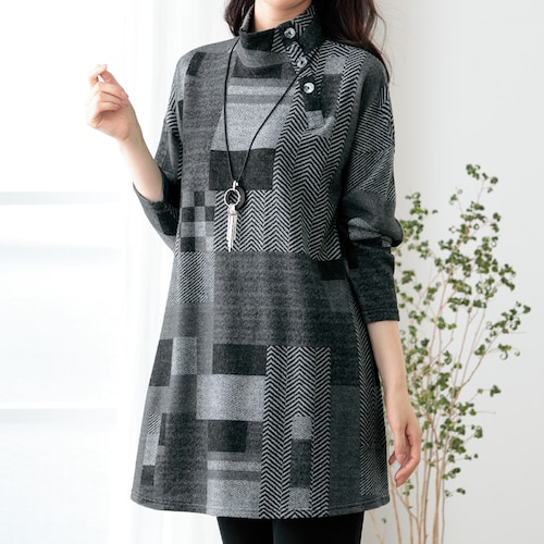 起毛プリントロングプルオーバー