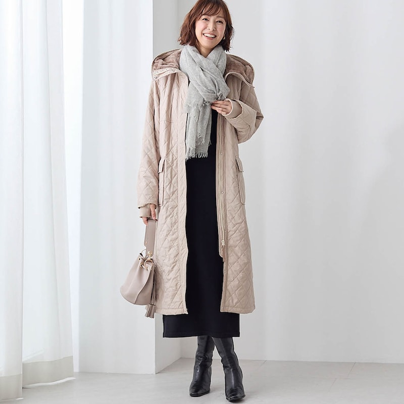 モデル身長169cm／M ※写真は撮影用のため着丈+7.5cmになります。