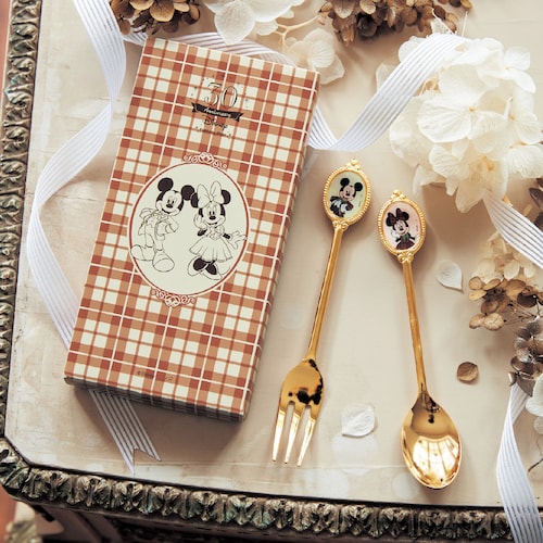 【DisneyFantasyShop30周年限定品】 飾っても可愛いカトラリーセット「ミッキー&ミニー」