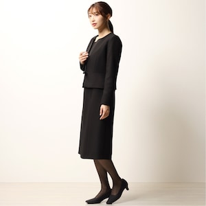 モデル身長166cm・９号サイズ着用