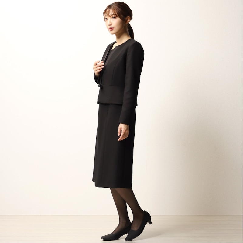モデル身長166cm・９号サイズ着用