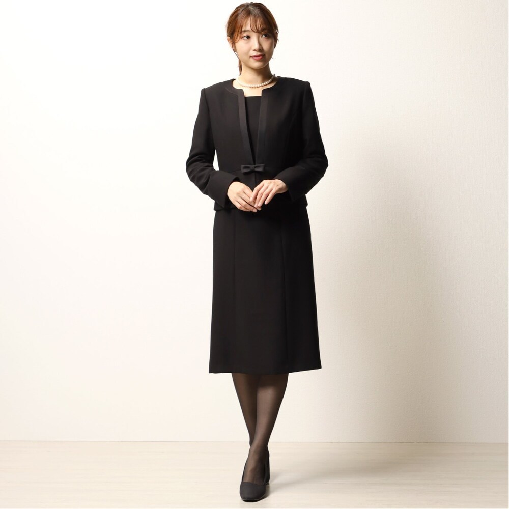 モデル身長166cm・９号サイズ着用
