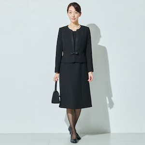 モデル身長170cm・９号サイズ着用