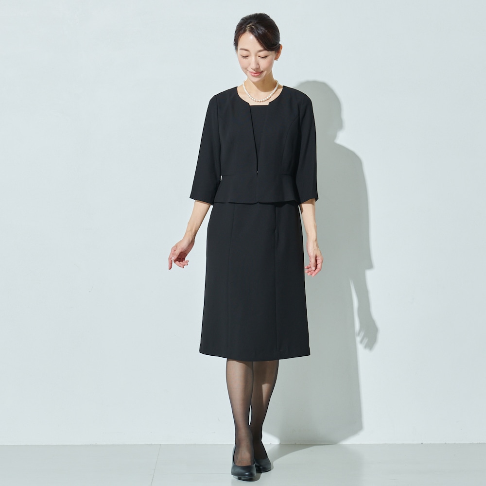 モデル身長170cm・９号サイズ着用