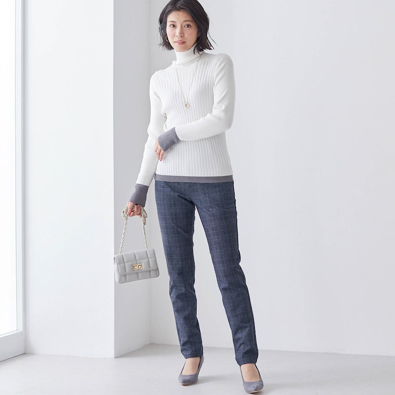 モデル身長168cm／M・股下72cm ※写真は撮影用のため股下+6cmになります。