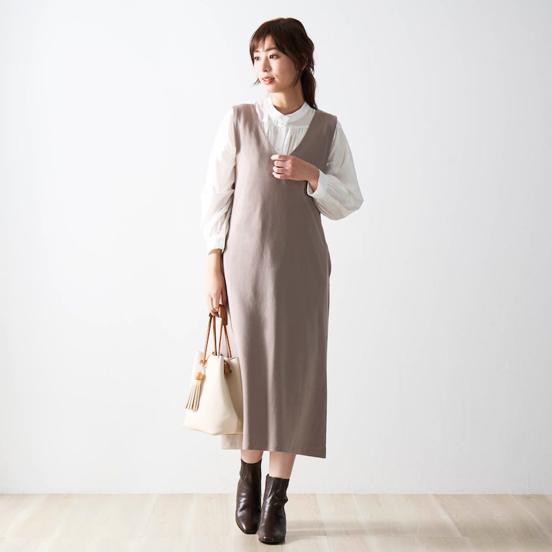 モデルの身長は170cm、着用サイズロング丈Ｍ