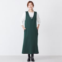 モデルの身長は160cm、着用サイズロング丈Ｍ