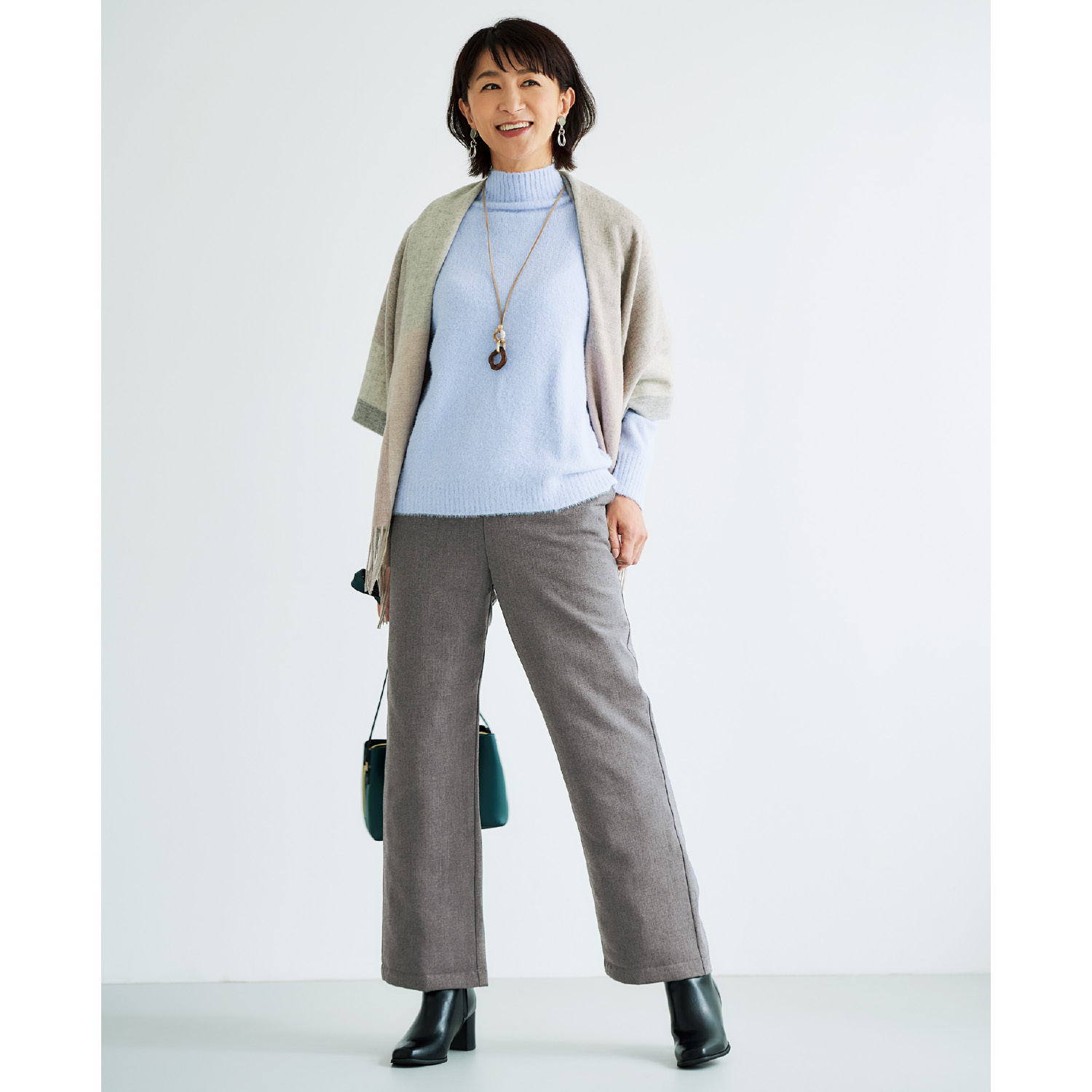 【ベルメゾン】ストレートダウンパンツ 【ダウンを仕込んであたたかい】