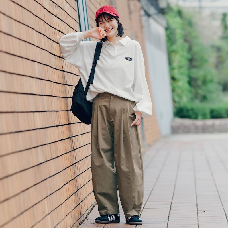 オフホワイト／モデル身長164cm・サイズJ-M