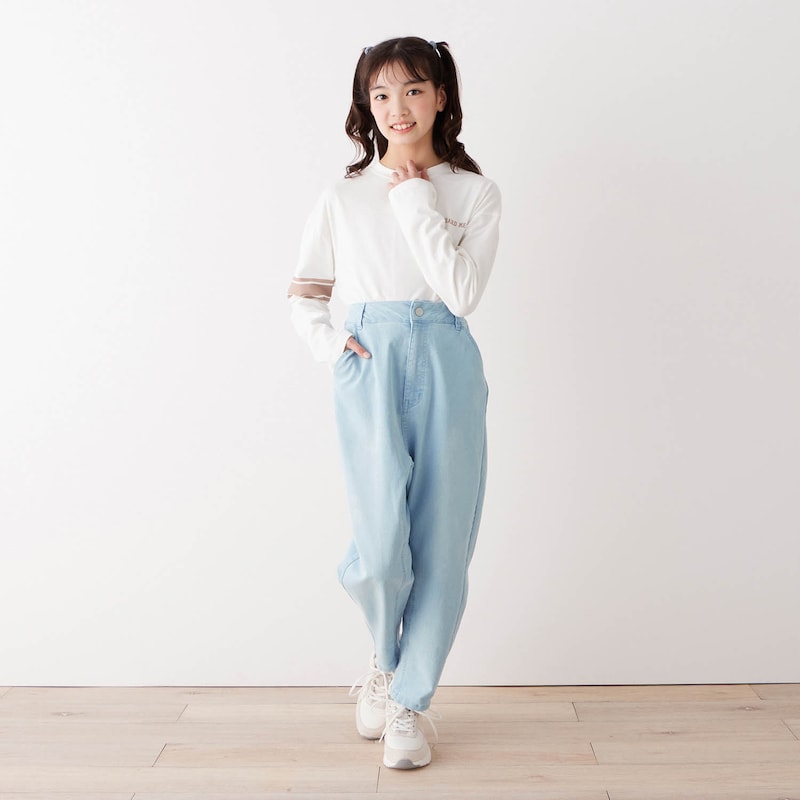 ライトブルー／モデル身長145cm・J-XS(145～155)サイズ着用