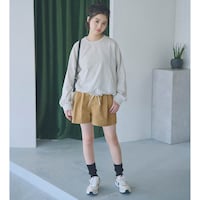ベージュ／モデル身長158cm・サイズJ-M